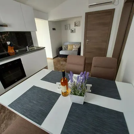 Apartmani Delac Vodice Exterior foto